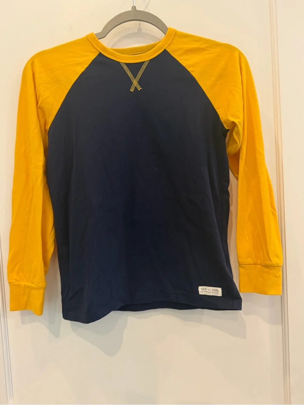 GAP raglan baseball shirt navy blue and yellow, boys size large